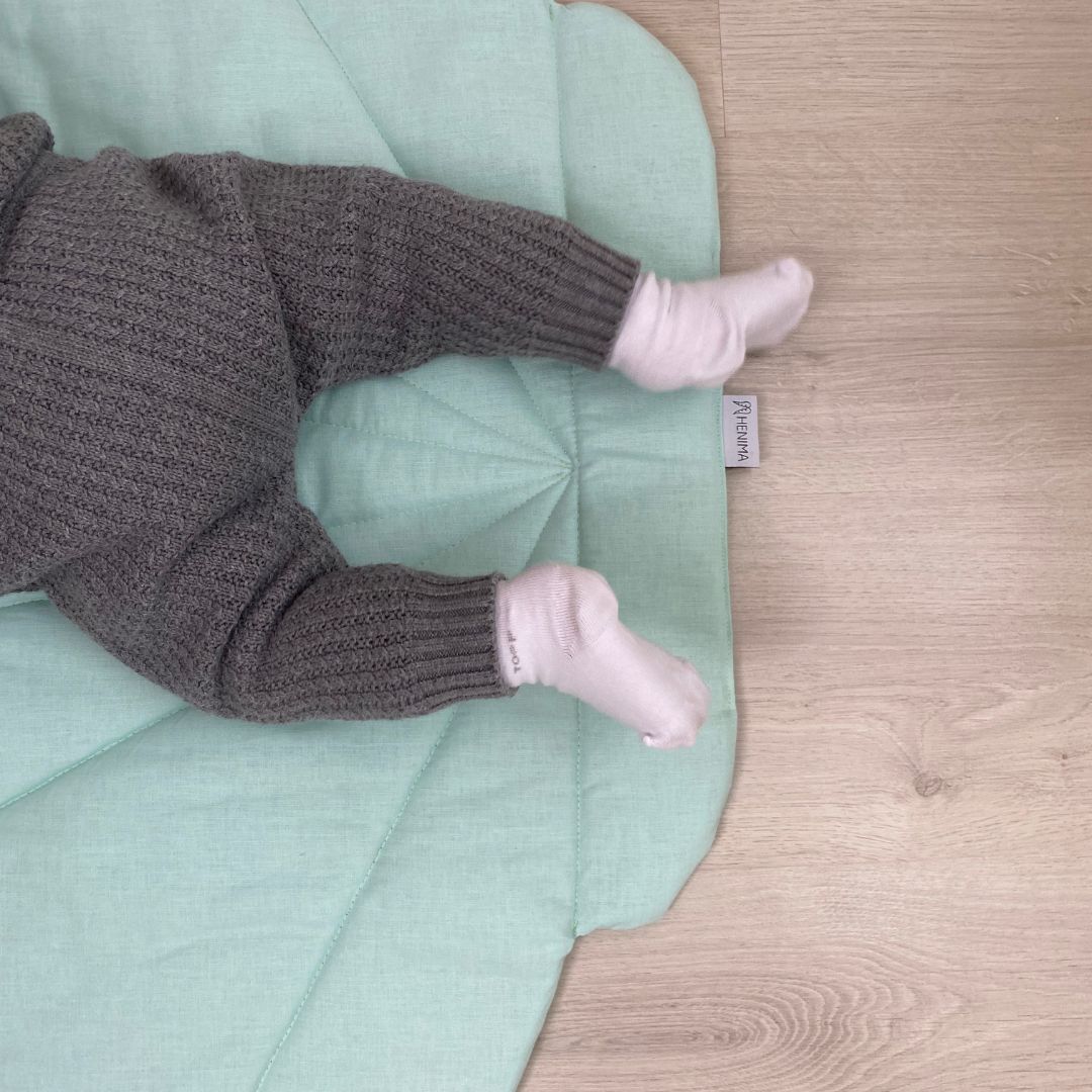 Shell children's play mat and blanket - mint