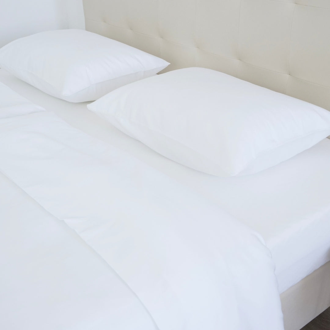 Fehér szatén ágyneműhuzat garnitúra 100% pamut - cipzáras - 2 db-os szett - 130 g/m2