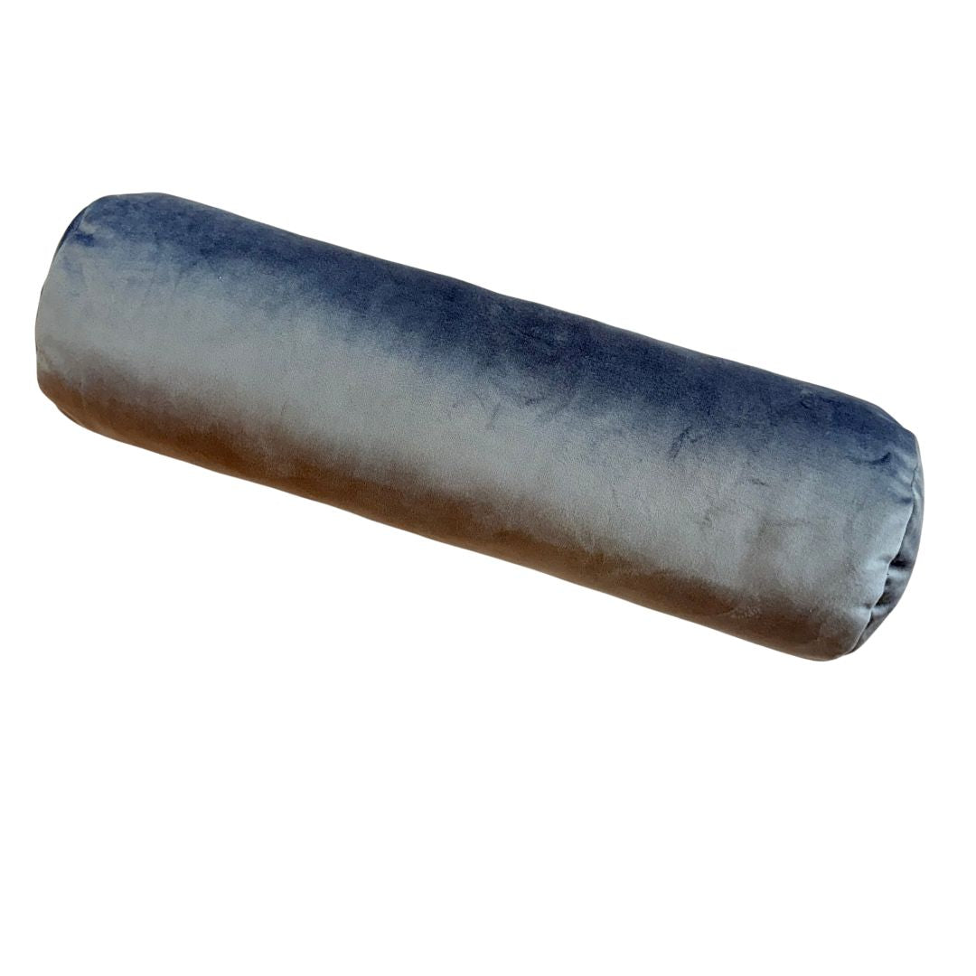 Szürke bársony hengerpárna - betéttel - 50x15 cm