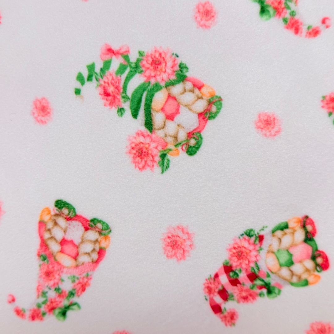 Plüssös manós párna - 40x45 cm