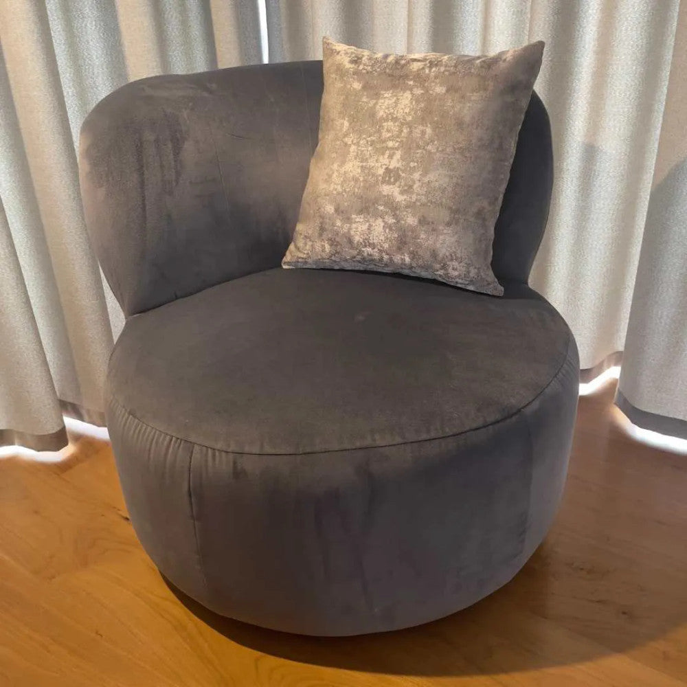 Decorative silver cushion - 40x40 cm