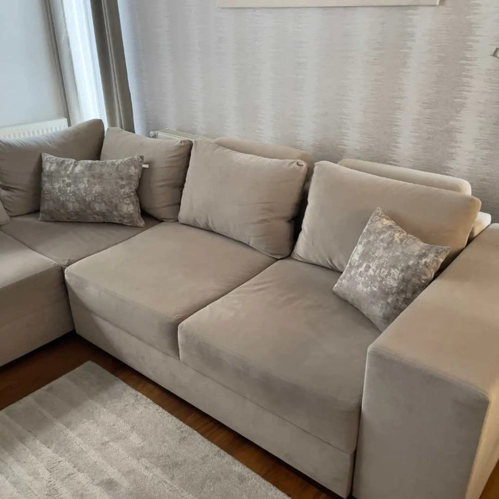 Dekoratives silbernes Kissen - 40x60 cm