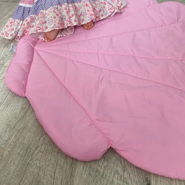 Shell children's play mat and blanket - dark pink