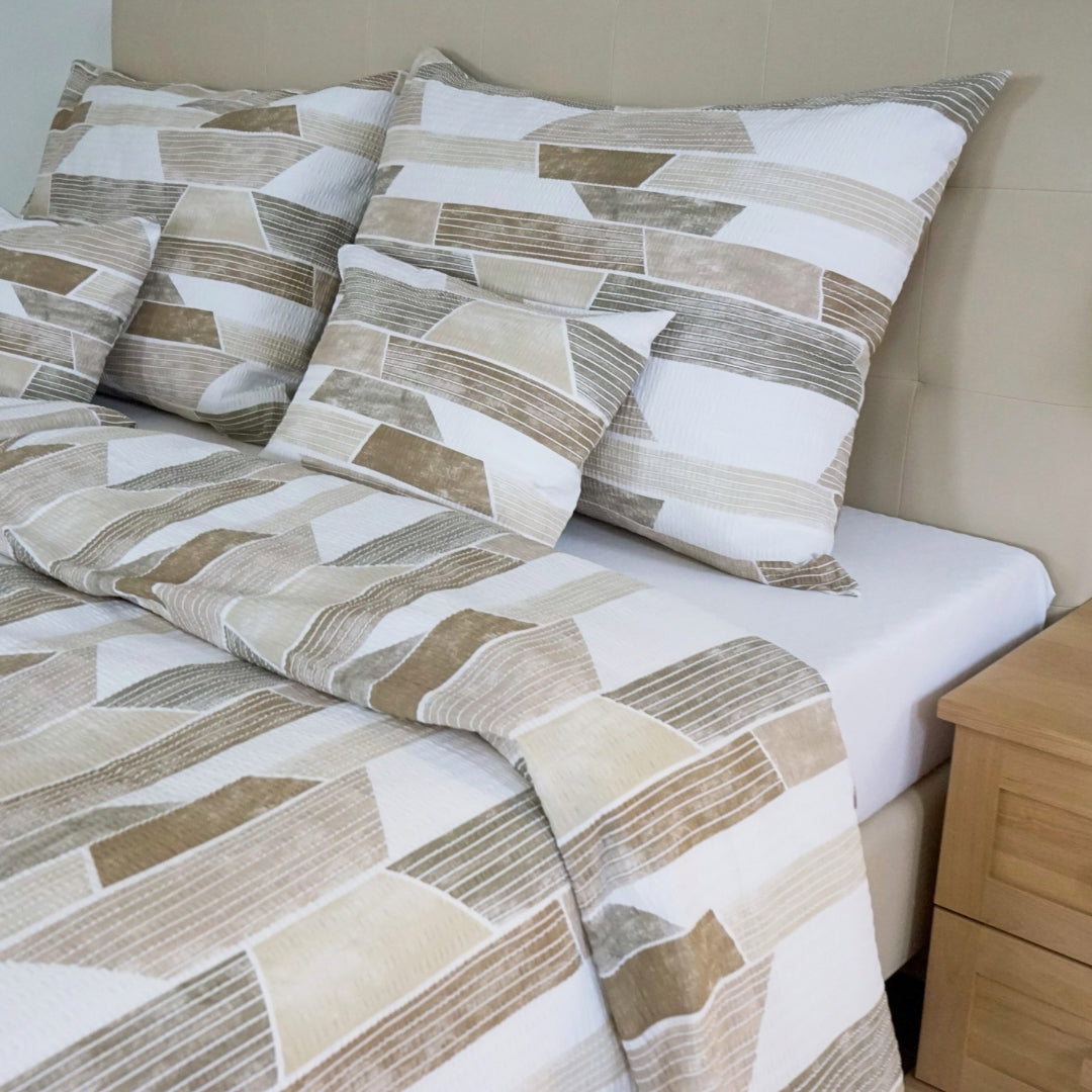 Krepp párnahuzat - Barna mintás