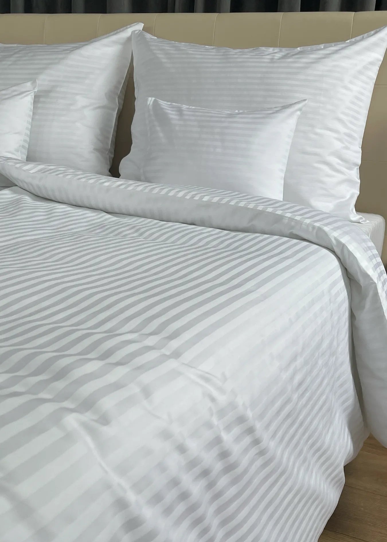 Hotel damaszt 1 cm csíkos ágyneműhuzat garnitúra 100% pamut - szettek - 140 gr/m2