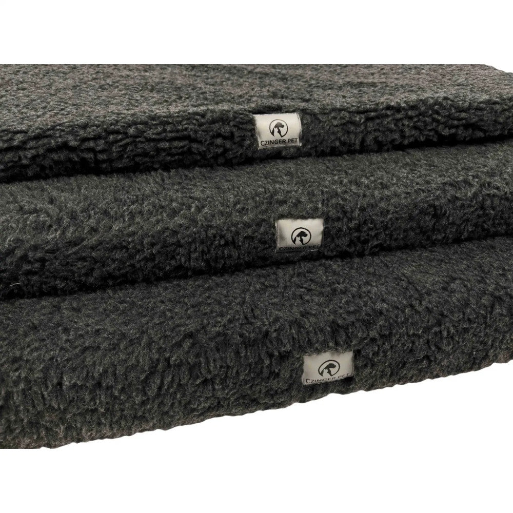 Hugo - furry dog bed (mattress)