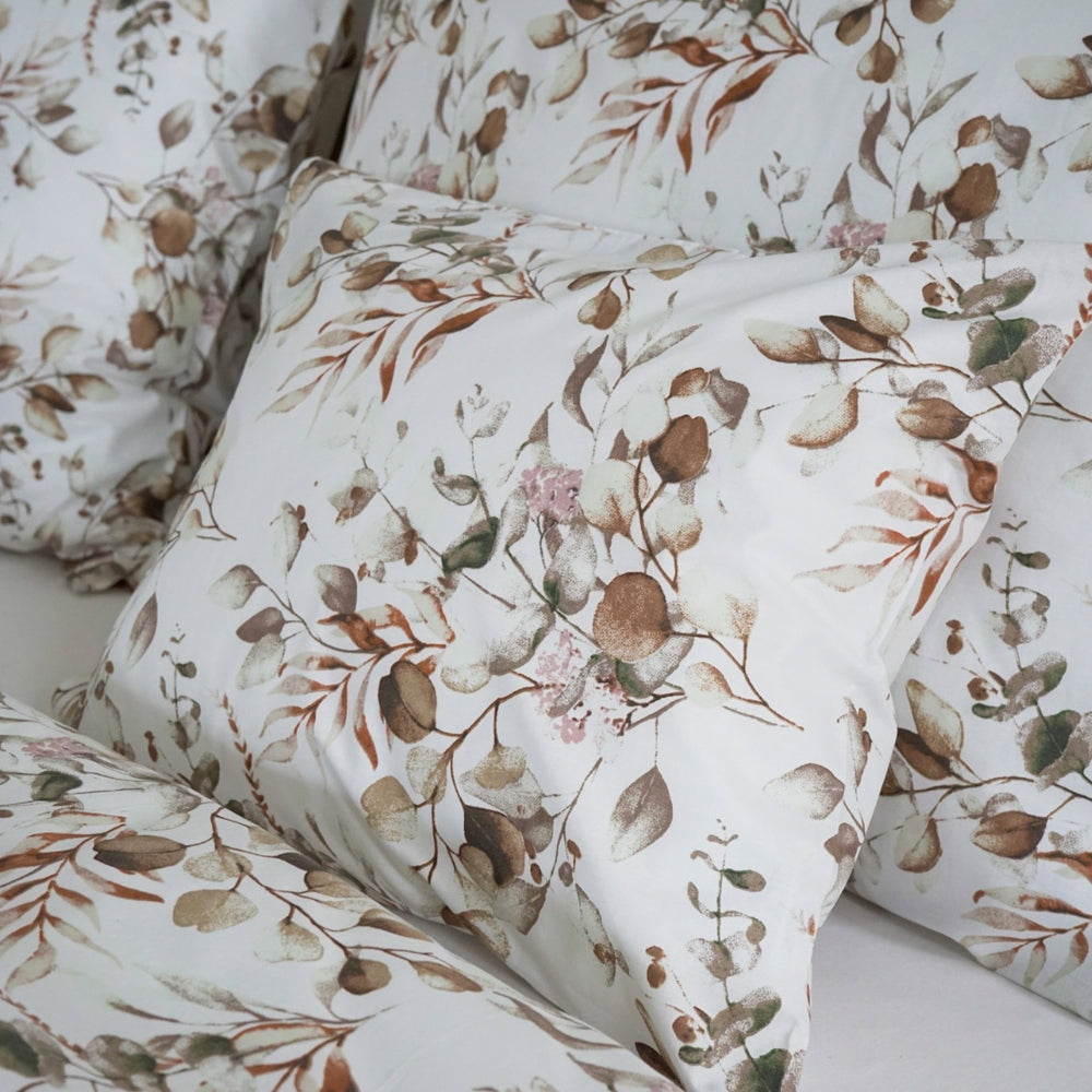 Pamut párnahuzat - Törtfehér virágos