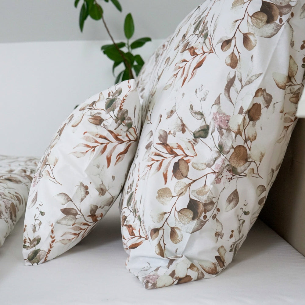 Pamut párnahuzat - Törtfehér virágos