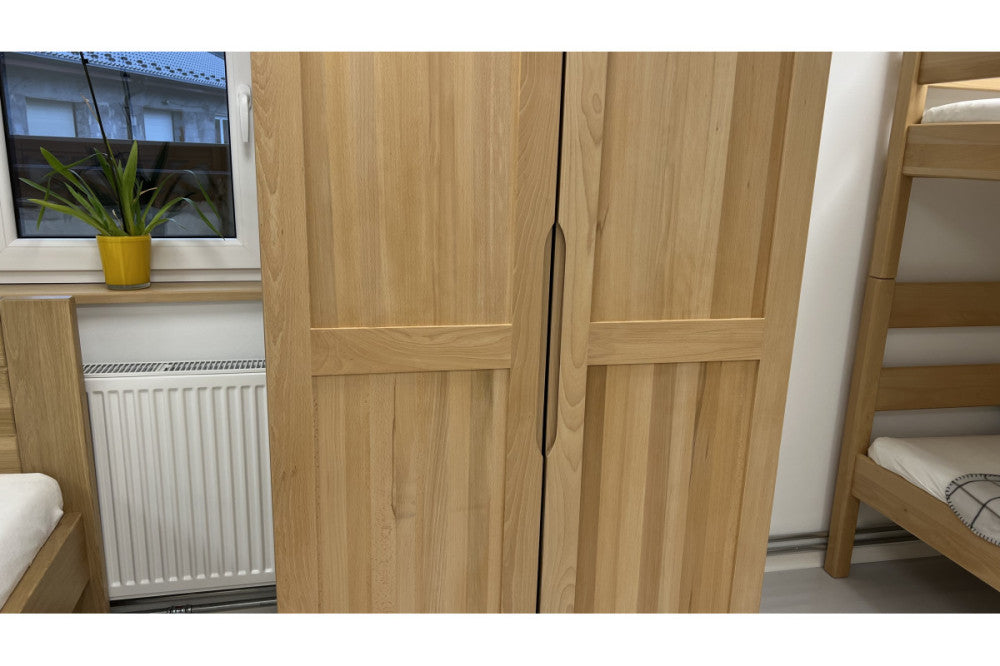 Teljesen fából készült bükk szekrény Pegas-Akasztós