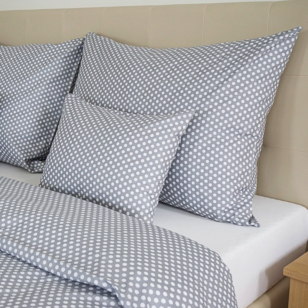 Pamut párnahuzat - Szürke pöttyös