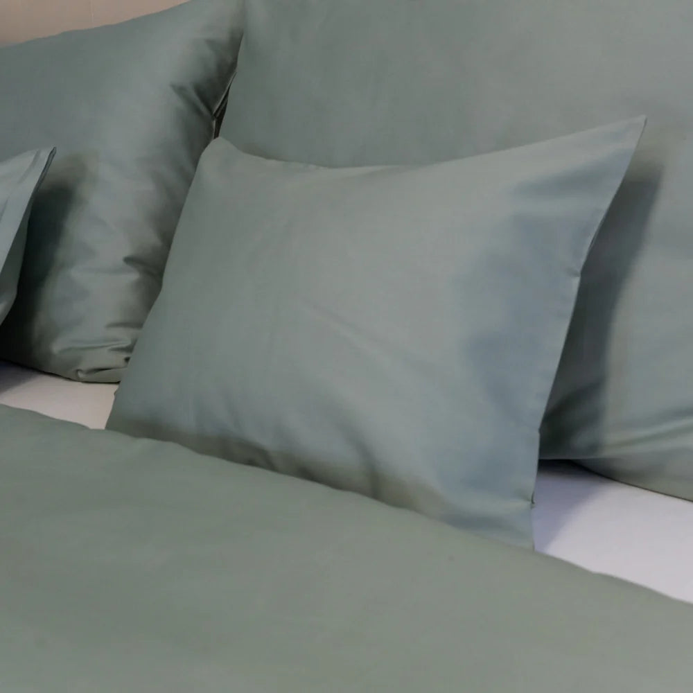 Menta színű szatén párnahuzat - TC 300