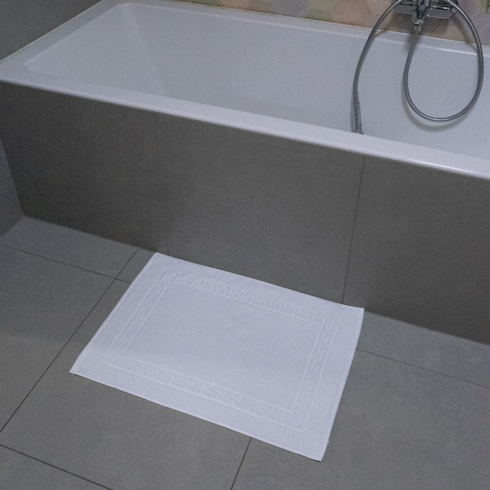 Kádkilépő - fehér keretes - 700 gr/m2