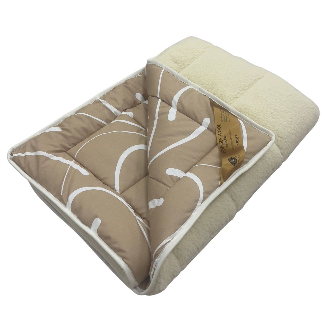 Winterdecke aus Merinowolle und Baumwolle – Beige/Blättermuster