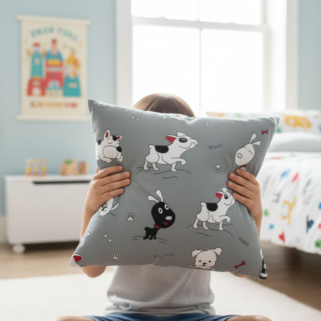 Gray car cushion - 40x40 cm