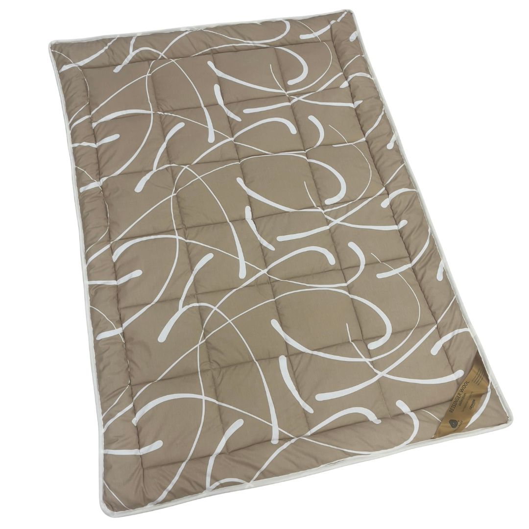 Winterdecke aus Merinowolle und Baumwolle – Beige/Blättermuster
