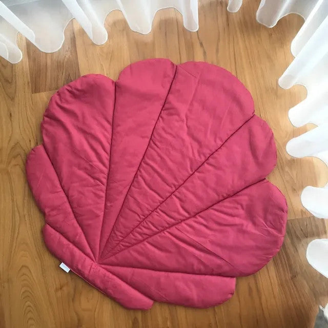 Shell children's play mat and blanket - raspberry