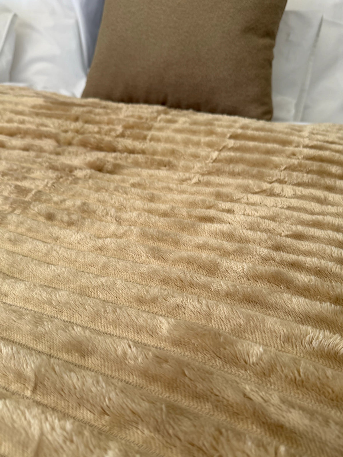 Medium brown soft blanket