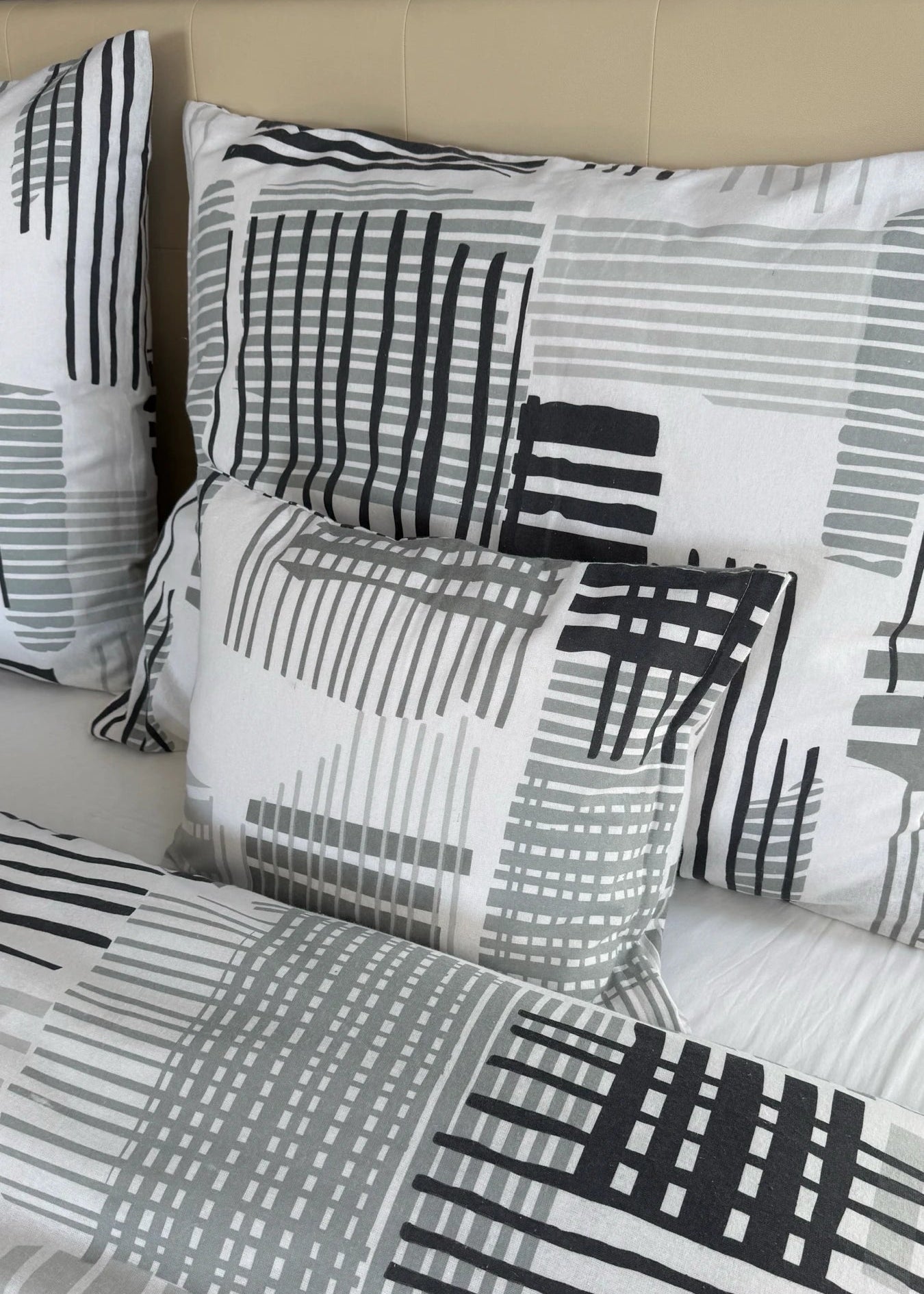 Urban Grid flanel ágyneműhuzat – modern városi elegancia