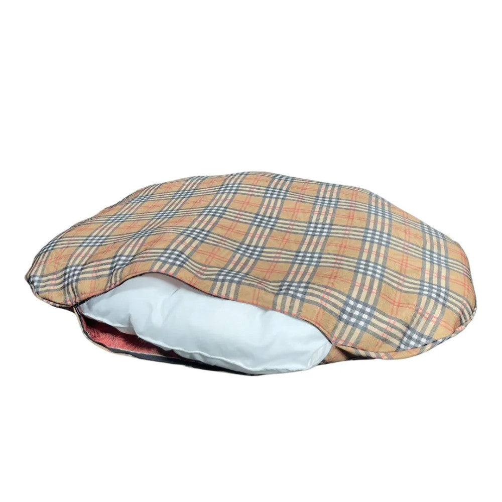 Checkered design dog bed