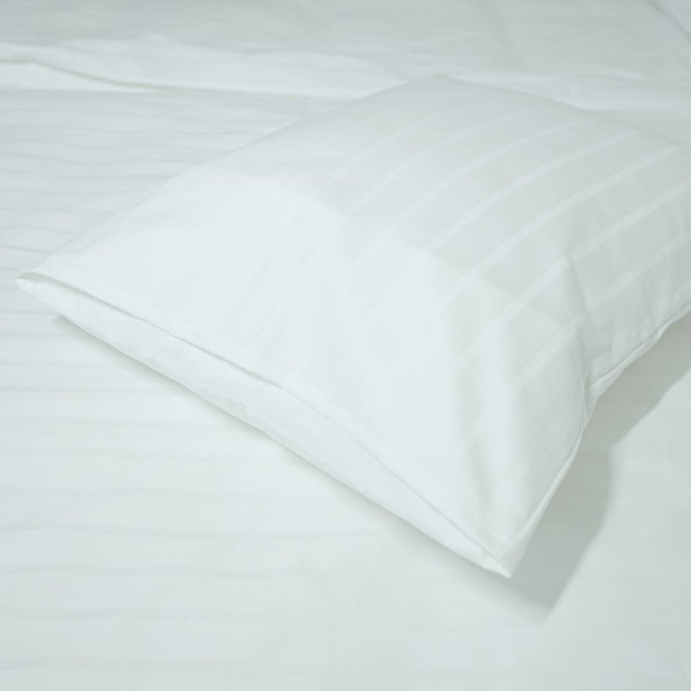 Hotel csíkos párna-, paplanhuzat - 80% PAM - 20% PE - Fehér - 155 gr/m2