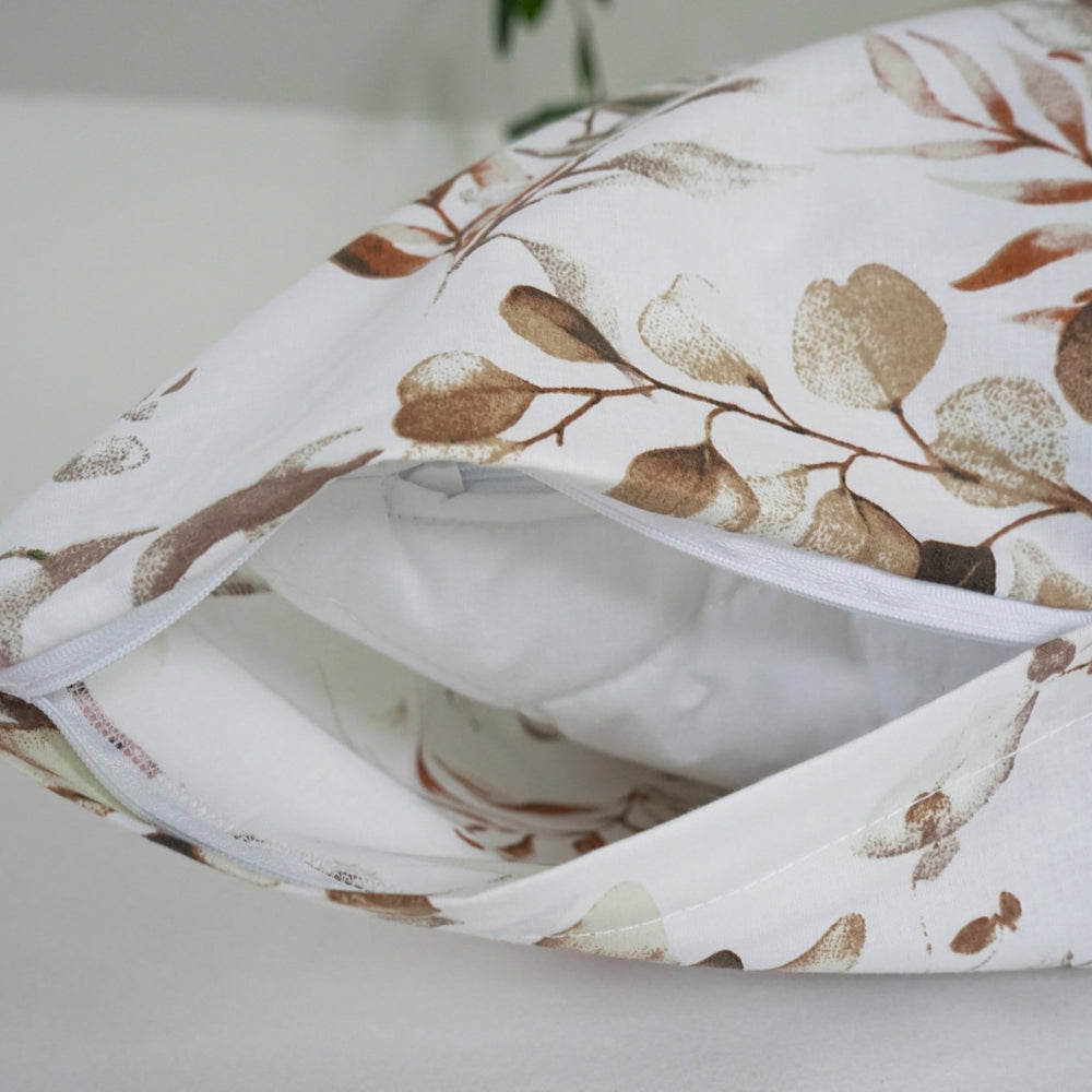 Pamut párnahuzat - Törtfehér virágos