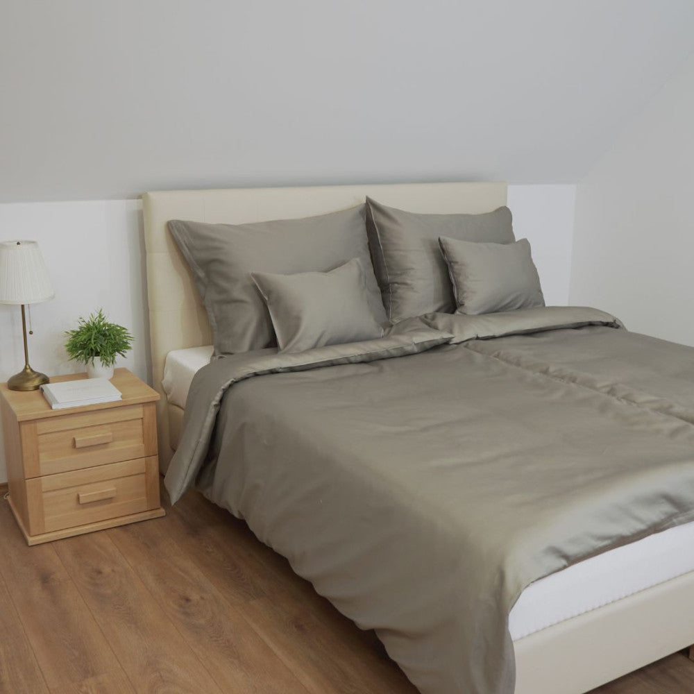 Satin-Bettwäsche "Steel" – moderne Stärke, ausgeprägter Stil