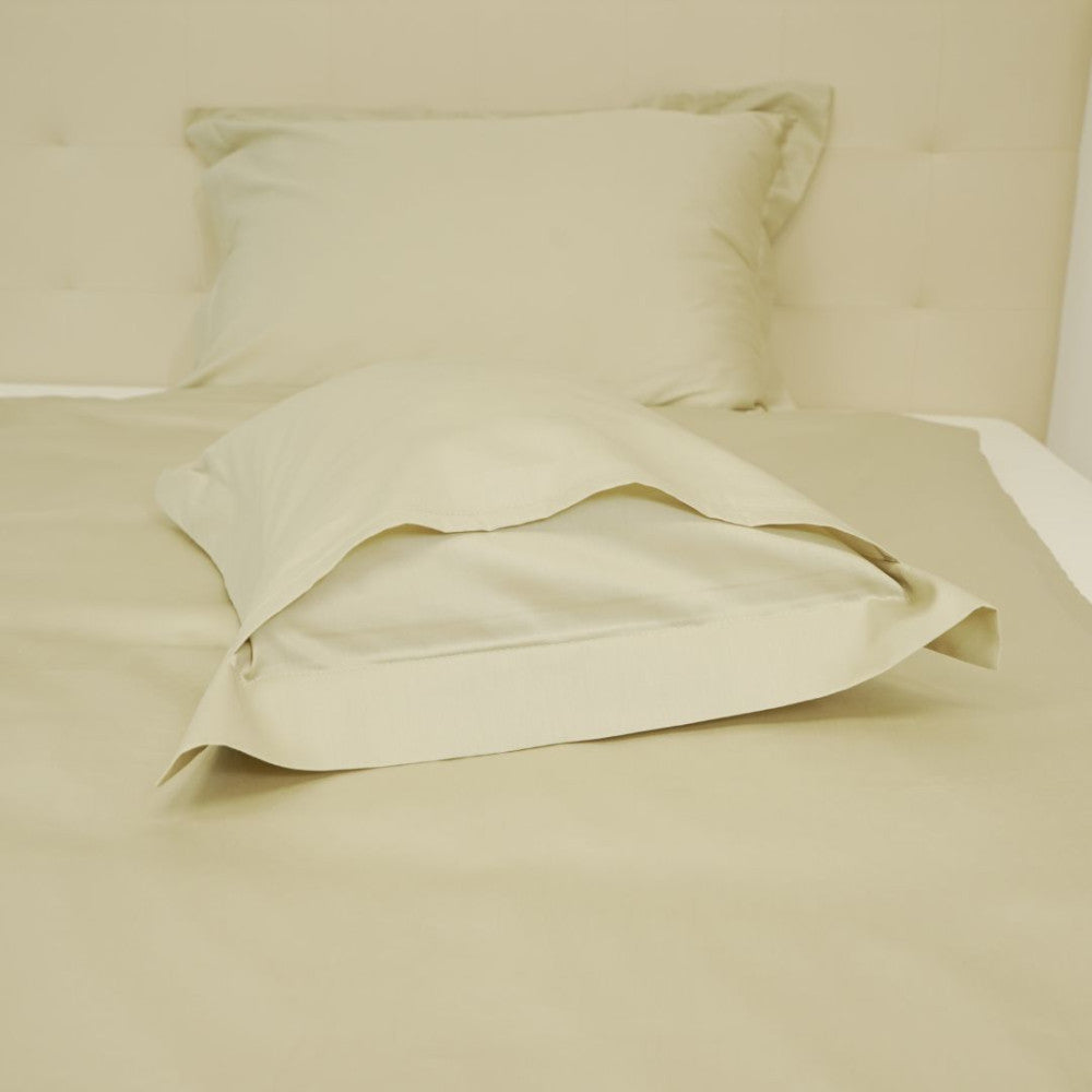 Cotton sateen pillowcase with English edge - Light gold - TC 250