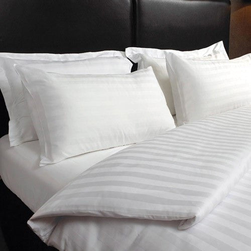 Hotel-Bettbezug mit Damaststreifen – 100 % Baumwolle – mit Reißverschluss – 130 g/m² – verpackt