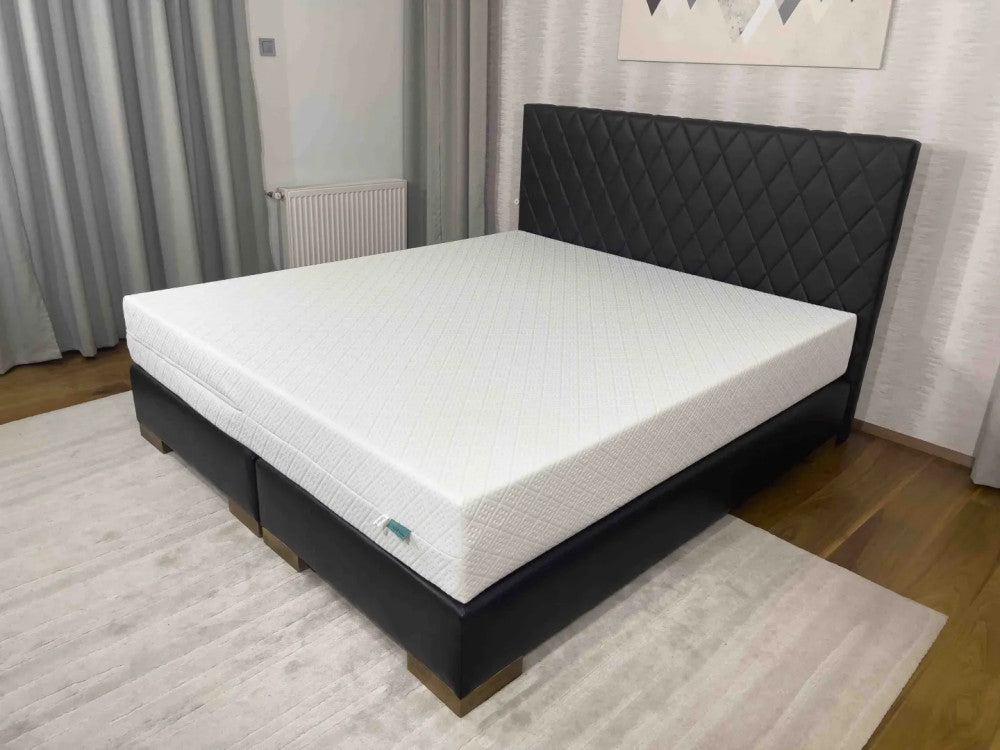 Comfort Medium - HR - Premium medium-firm cold foam mattress - customizable height (15-30 cm)
