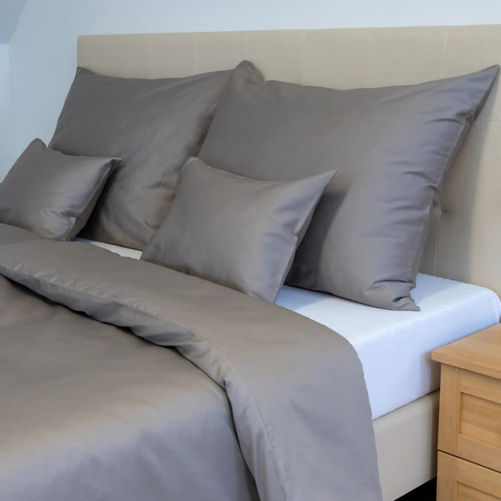 Homok színű szatén párnahuzat - TC 300