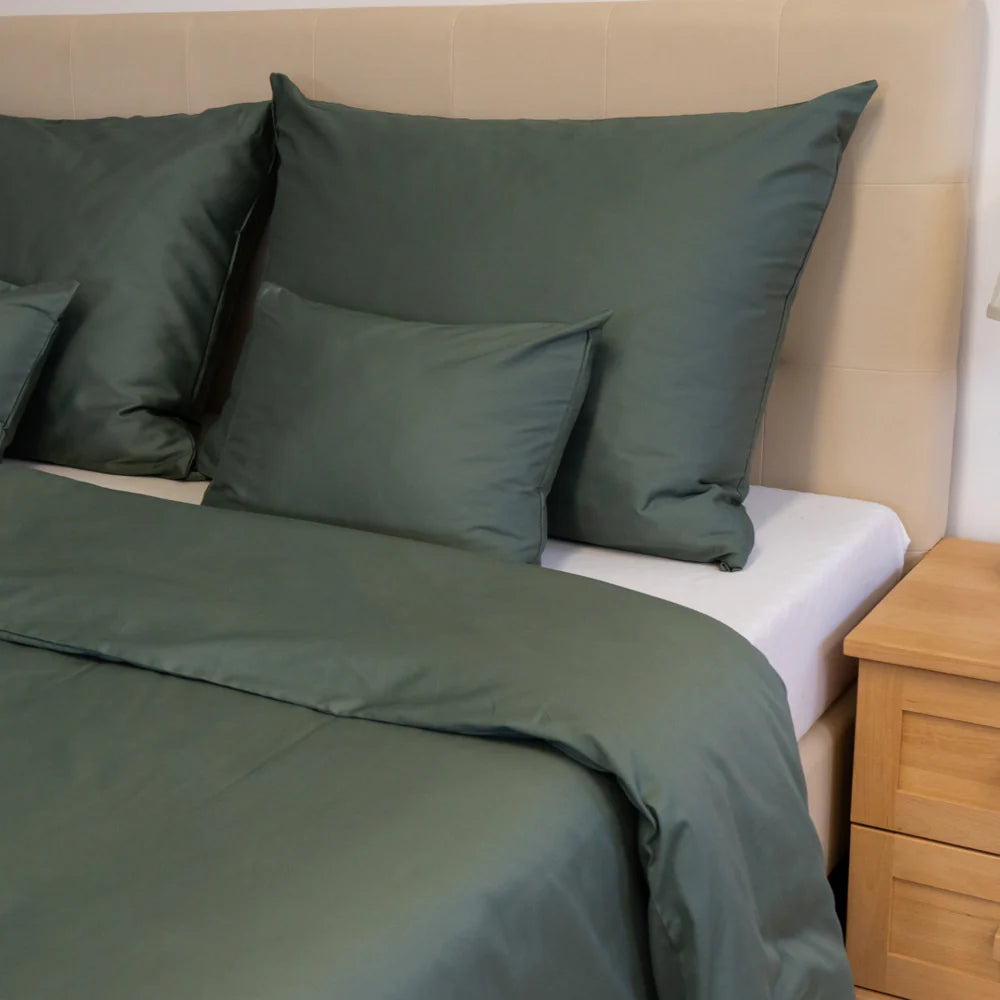 Olivazöld színű szatén párnahuzat - TC 300