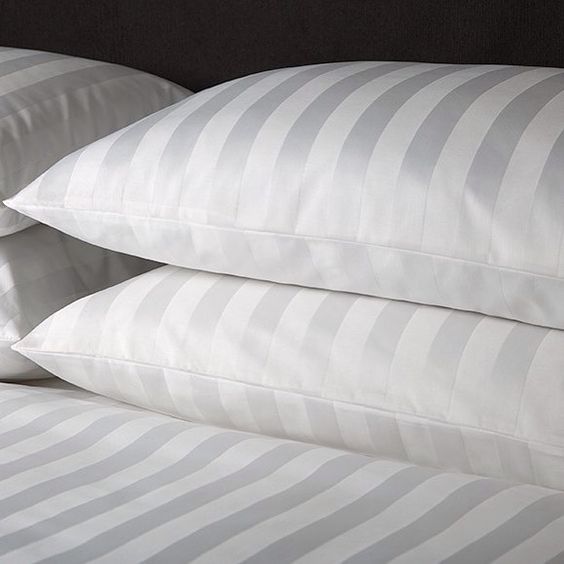 Hotel-Kissenbezug mit Damaststreifen – 100 % Baumwolle – mit Reißverschluss – 130 g/m² – verpackt